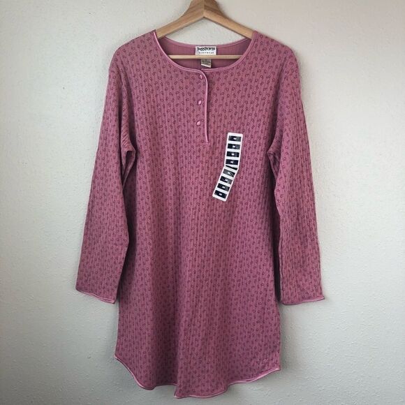 NWOT Passports Pajama Top Size M - Picture 1 of 5